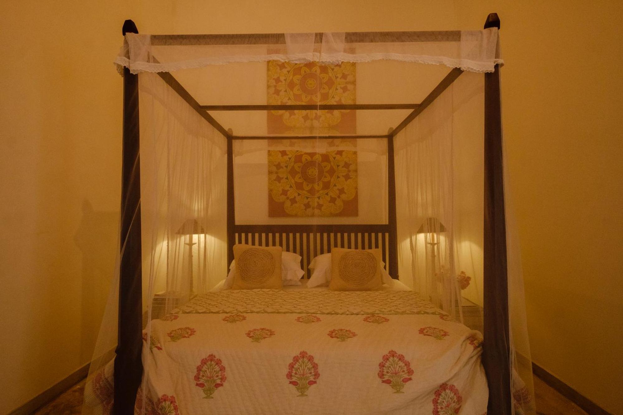 Treasure Rock Bed & Breakfast Kirinda  Exterior foto