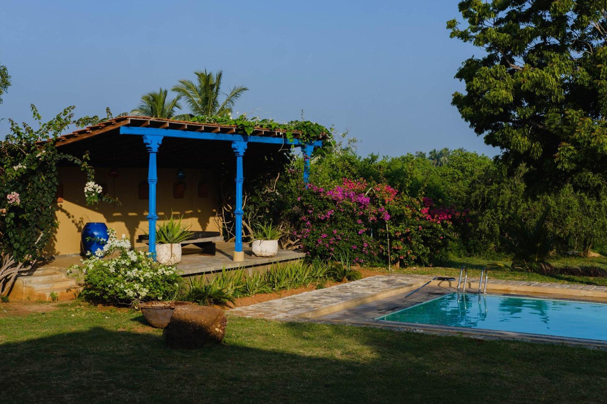 Treasure Rock Bed & Breakfast Kirinda  Exterior foto